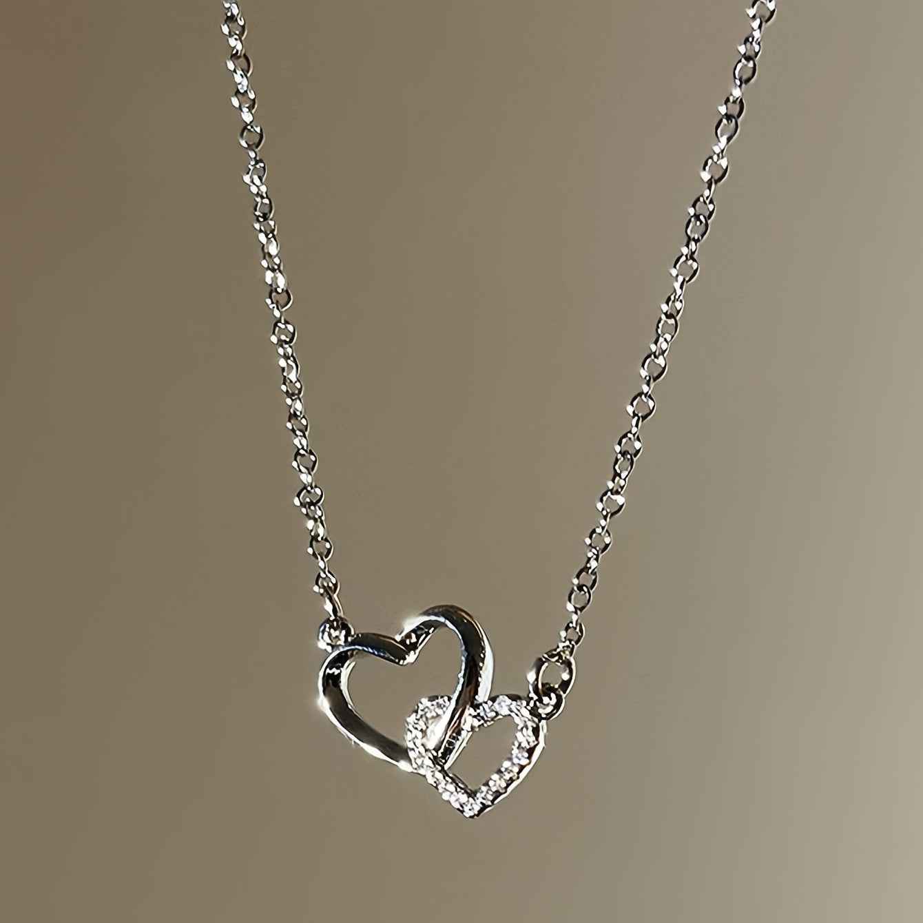 925 Sterling Silver Hearts Necklace
