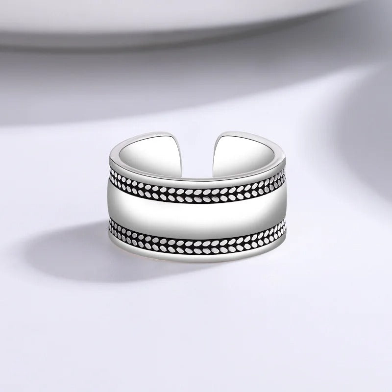 Adjustable Winner Ring in 925 Sterling Silver