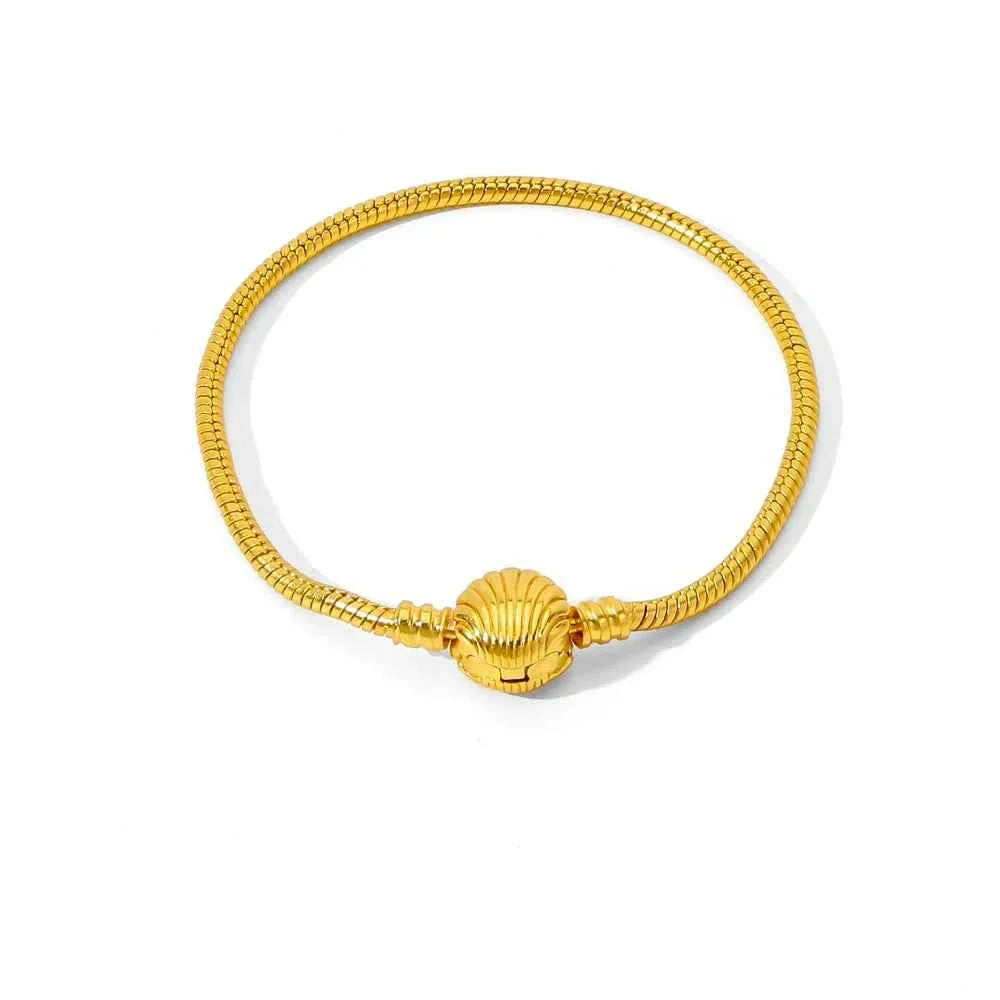 Bracelet with Designed Clasp, 18K Gold Plated
