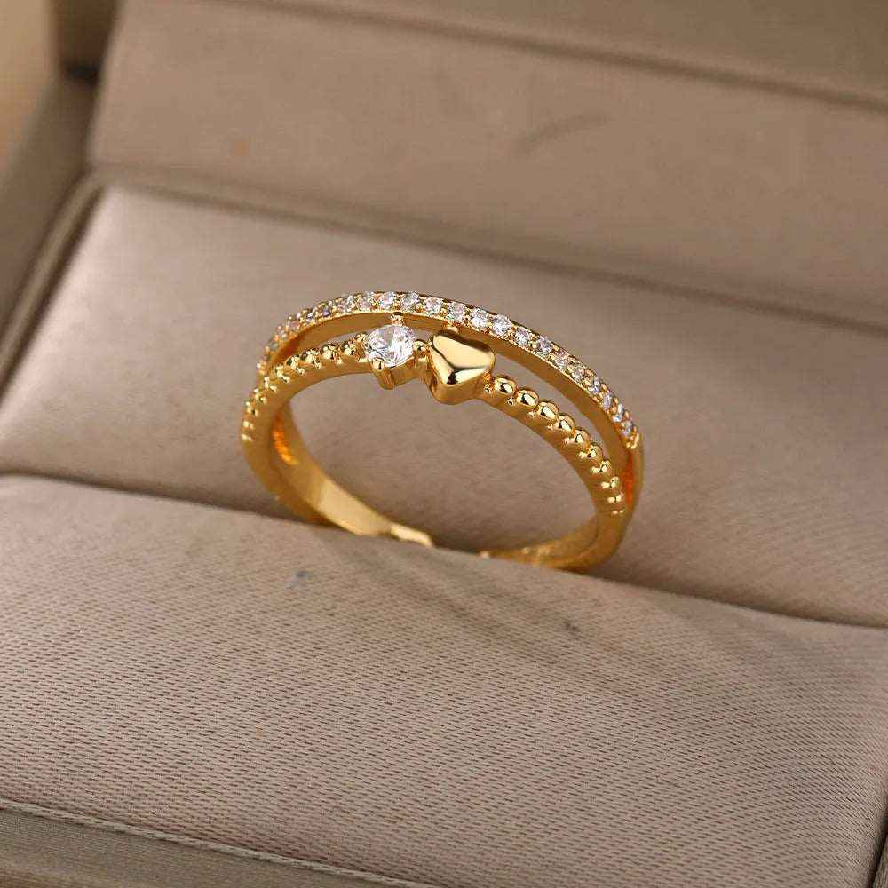 ANEL AJUSTÁVEL CORAÇÃO E ZIRCÔNIAS BANHADO EM OURO 18K - AN229